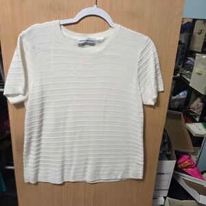 Alfred Dunner LP‎ Ladies Knit Top Textured Short Sleeve Crew Neck Sweater